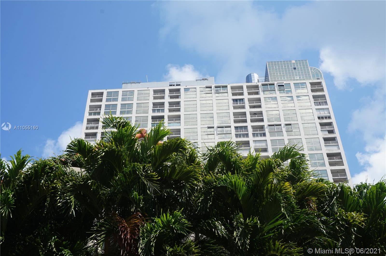 The Palace Unit C2706 condo rented at 1541 Brickell Ave # C2706, Miami FL 33129