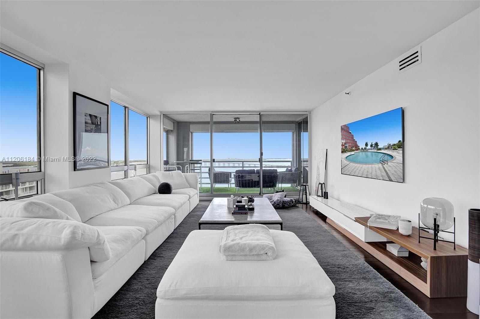 The Palace Unit 1905 condo rented at 1541 Brickell Ave # 1905, Miami FL 33129
