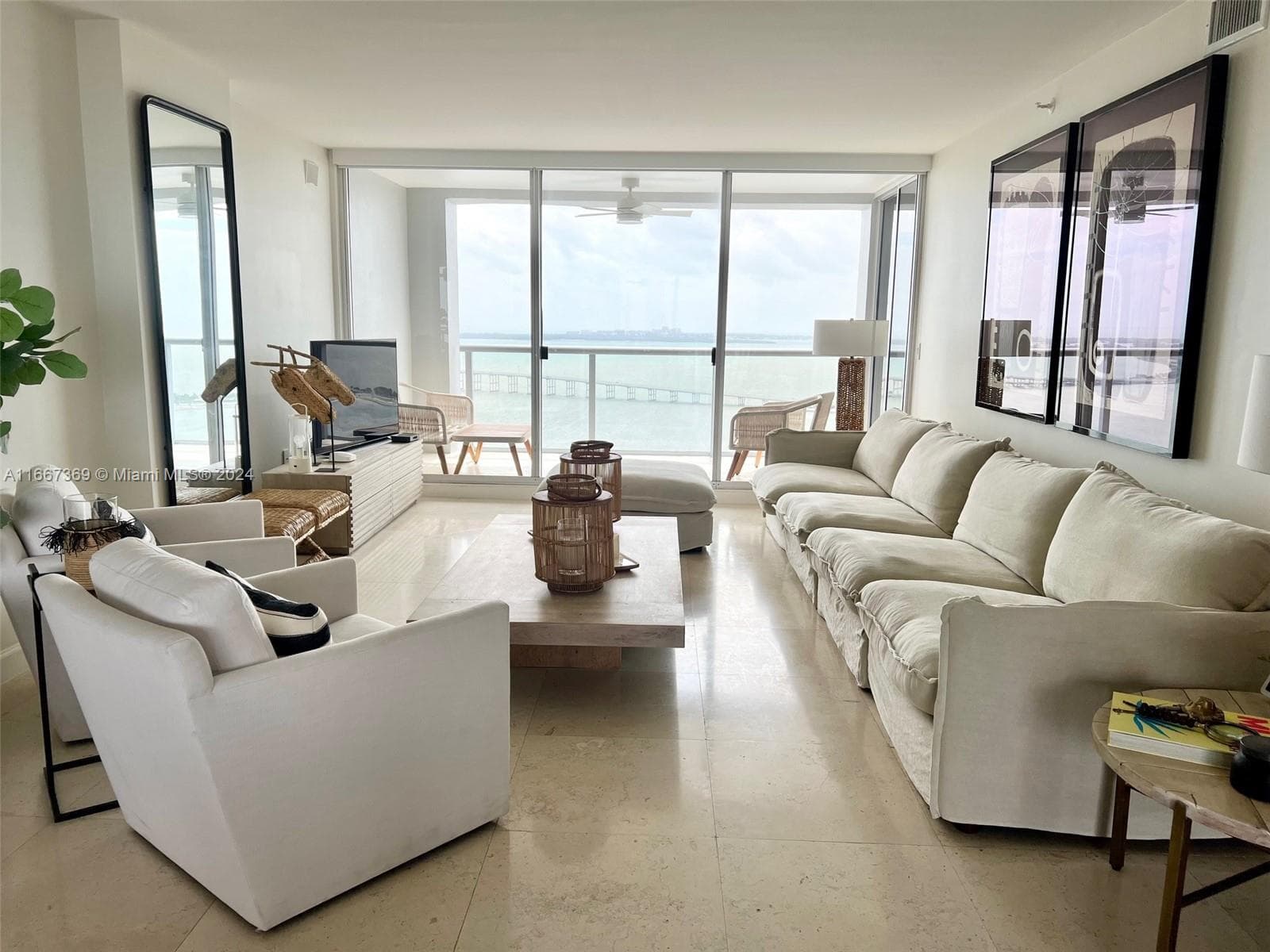 The Palace Unit A3702 condo rented at 1541 Brickell Ave # A3702, Miami FL 33129
